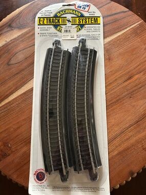 Bachmann E-Z Track System 22” Radius Curved Track (4 Pieces) Item No. 44403 New
